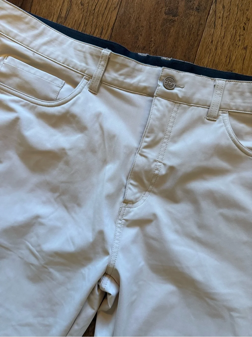Johnston & Murphy Men's Performance Chinos in light khaki